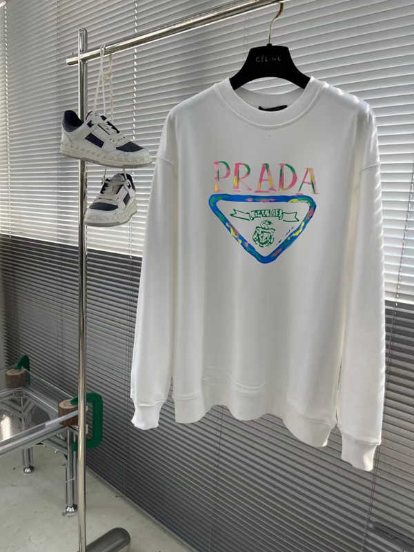 ブランドパーカー側面デザイン